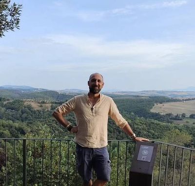 Cesare, Insegnante a Perugia